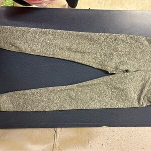 Ivivva Green Heathered Leggings